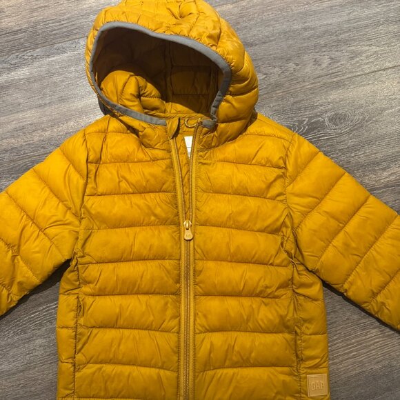 GAP Toddler Puffer Jacket – Mustard Yellow – Size 2T - Picture 1 of 3
